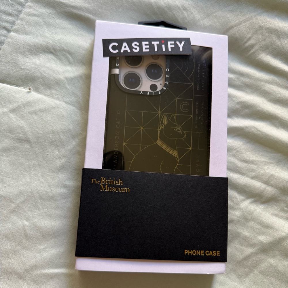 The Amulet Case - Bastet
Casetify - iPhone 16 Pro Max